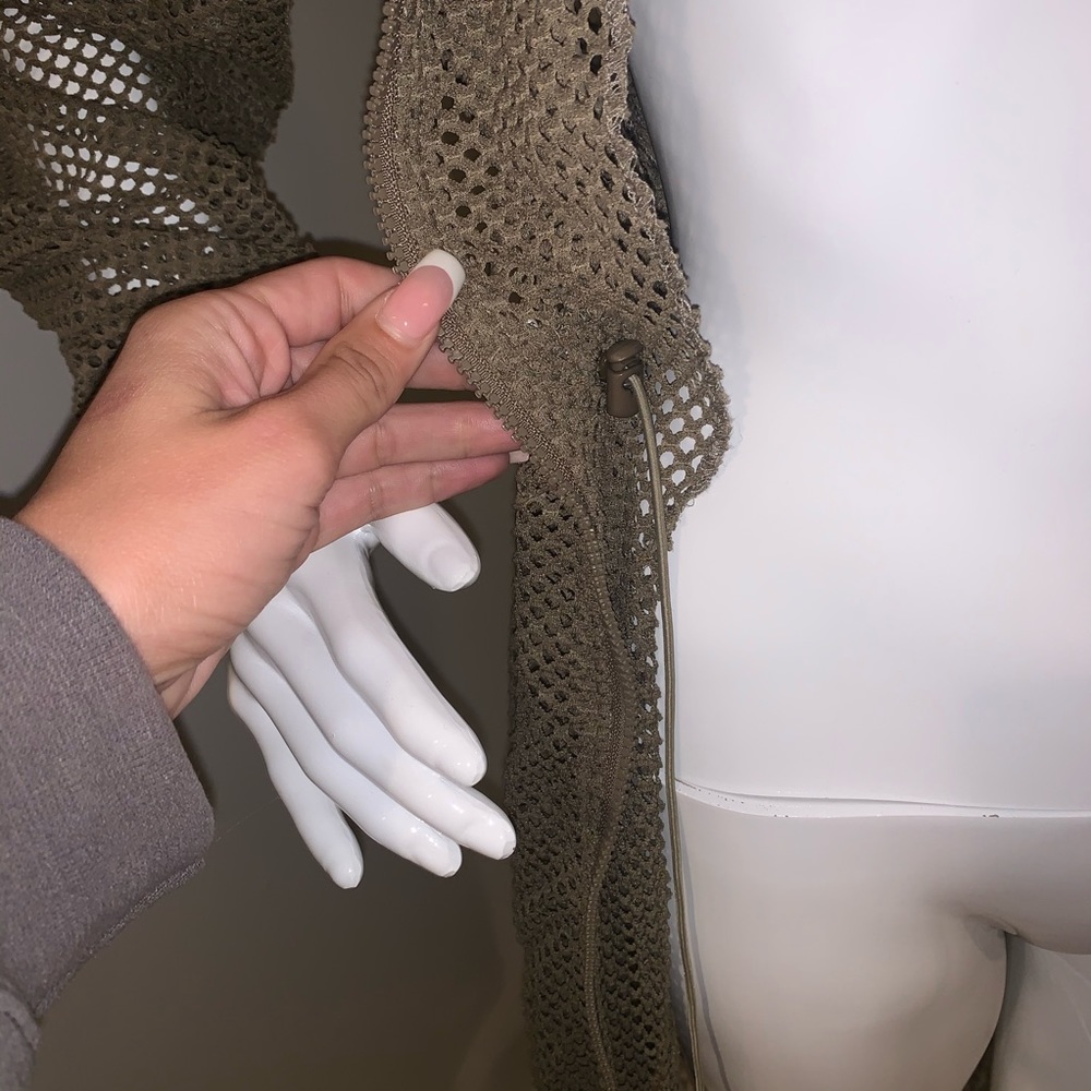 Mesh/Netted Material Green Jacket! - image 7